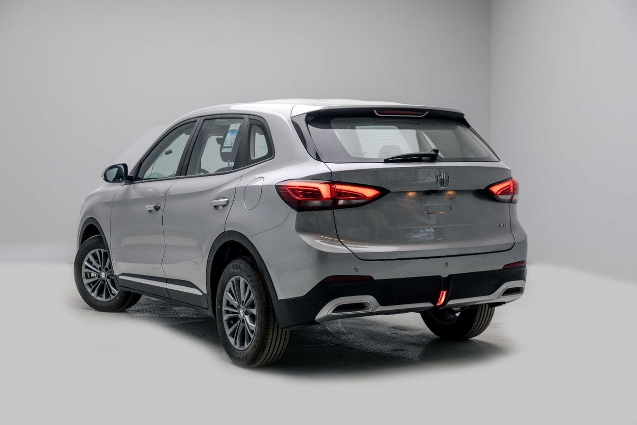 أم جي ZS STD 1.5L - Silver Inside Black | Export Only