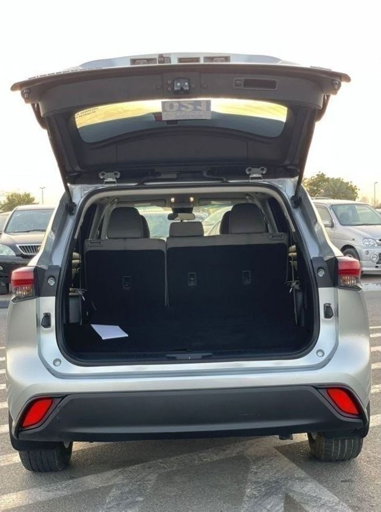 Toyota Highlander 2021 Toyota Highlander LE+ 3.5L 4x4 All Wheel Drive In Perfect Condition - EXPORT ONLY