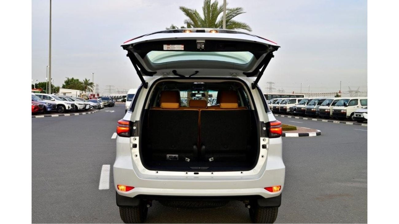 تويوتا فورتونر 2.8L Diesel 4WD 7 Seater Automatic