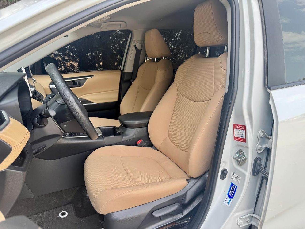 تويوتا راف ٤ Toyota RAV4 2024 GCC . Free accident. Full service history