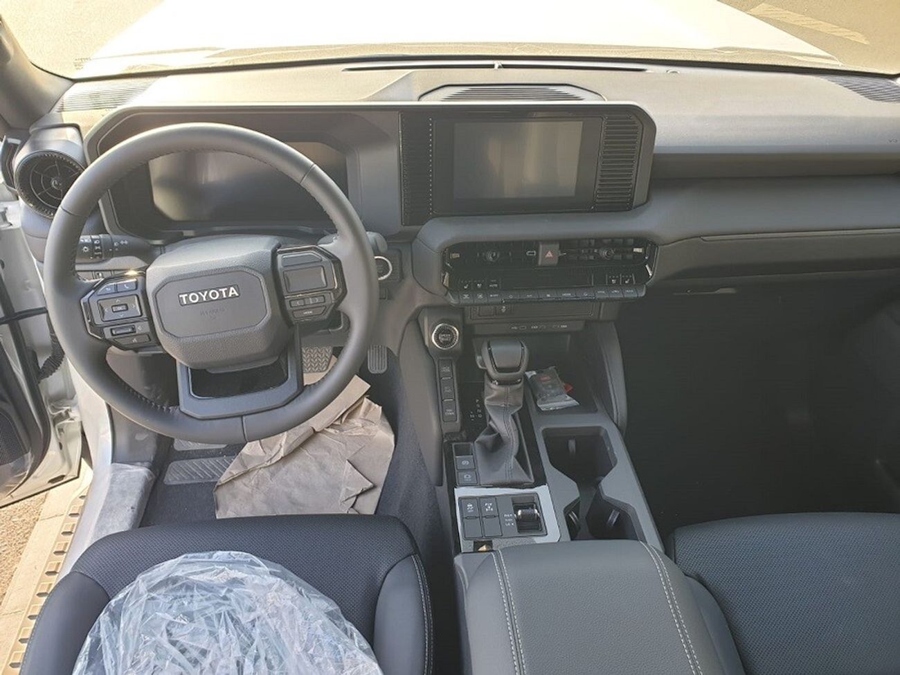 Toyota Prado 2.8L (DIESEL) 4WD