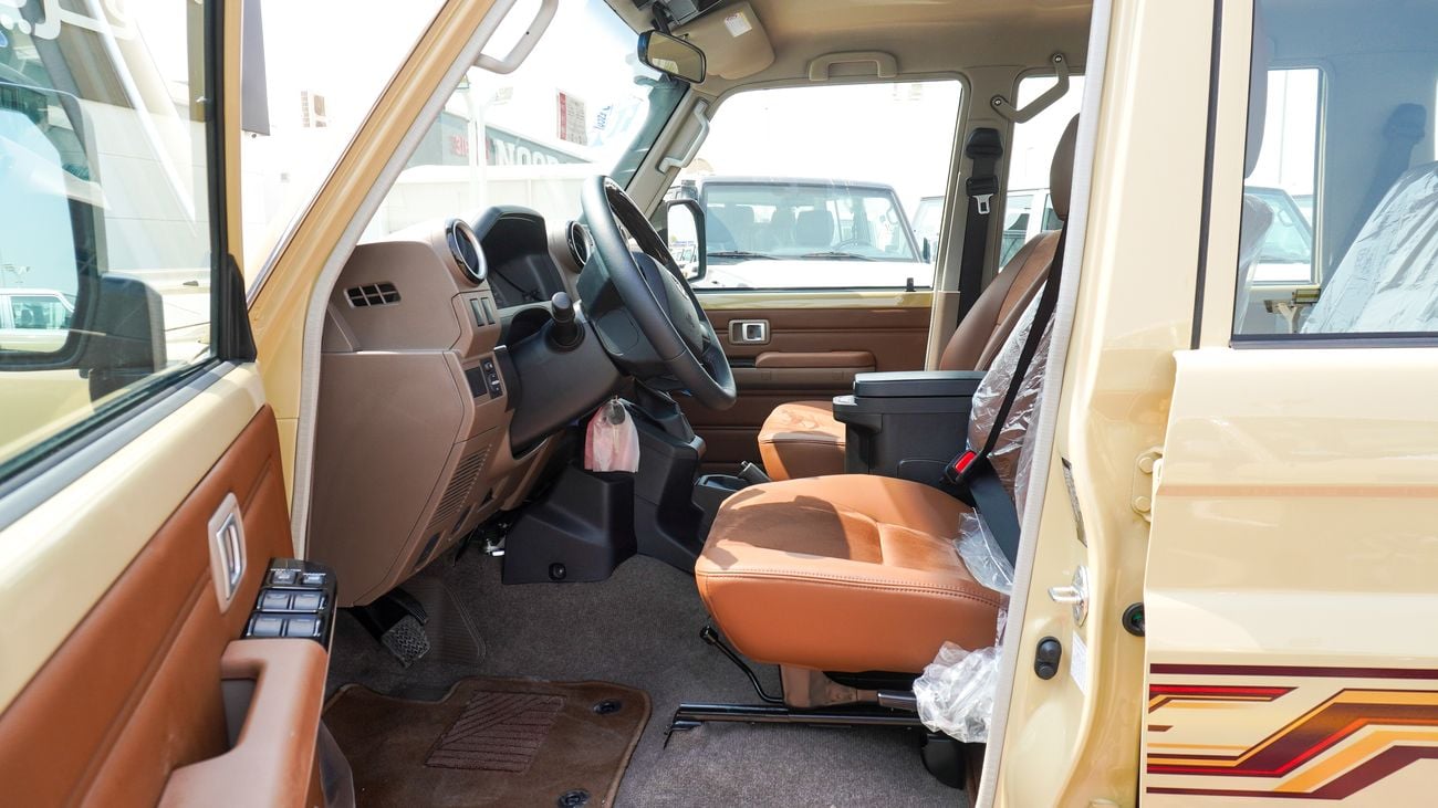 Toyota Land Cruiser 70 4.0L V6 A/T