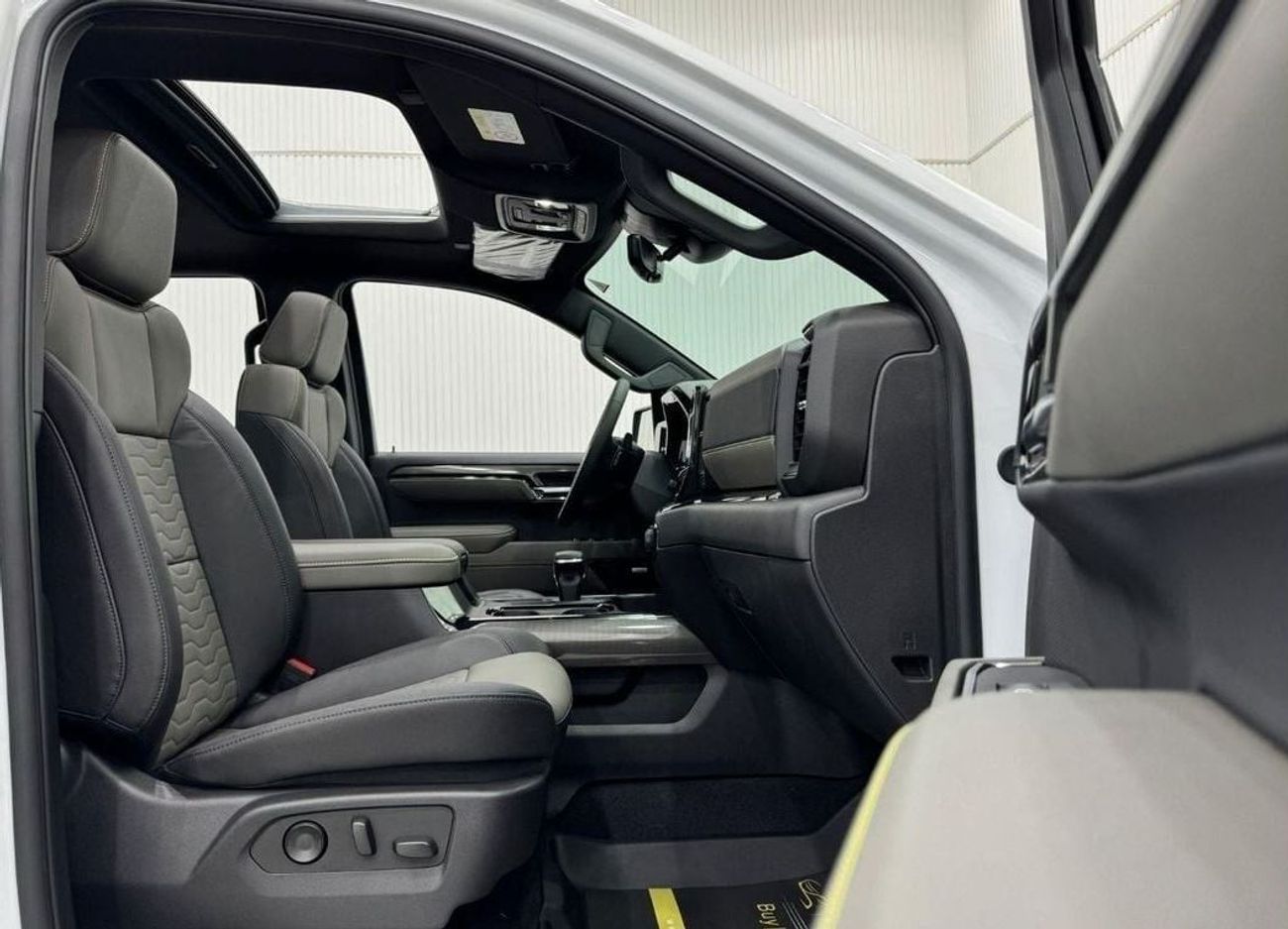 Chevrolet Silverado ZR2 (305 HP) *Brand New* 2024 Chevrolet Silverado ZR2, 3 Years Chevrolet Warranty + Service Pack, De