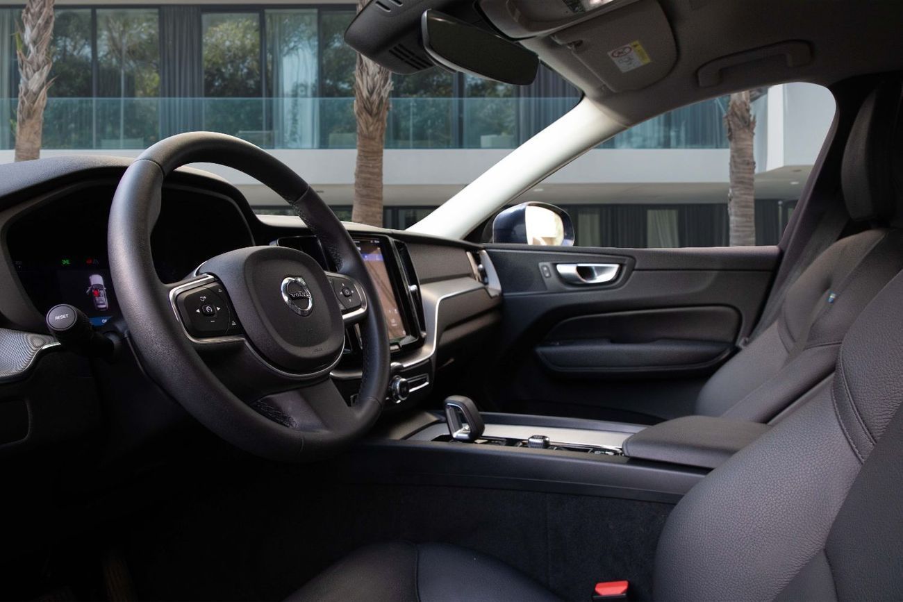 Volvo XC60 B5 CORE | 2,937 P.M  | 0% Downpayment | AGENCY WARRANTY!