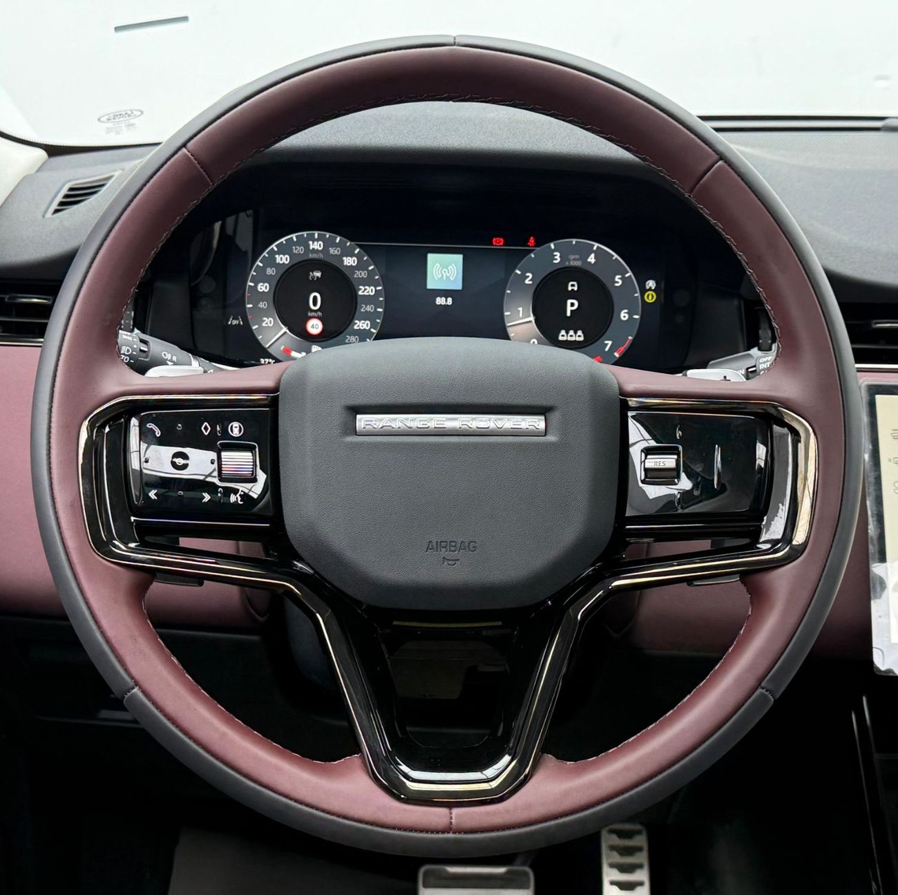 Land Rover Range Rover Evoque P250 2.0L (250 HP) 2025 Range Rover Evoque P250 Dynamic, Two Year Unlimited KM Warranty,Brand New,Ex