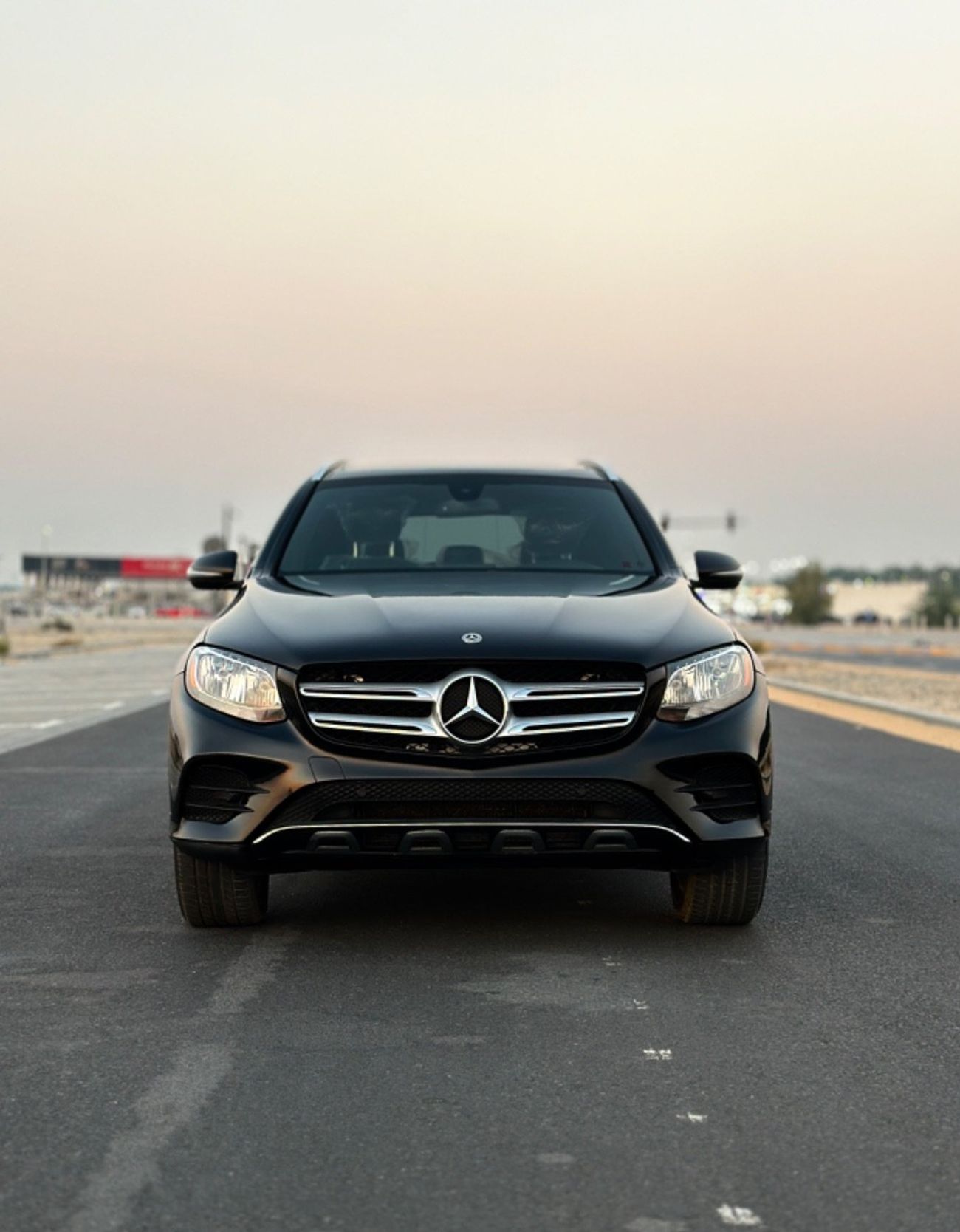 مرسيدس بنز GLC 300 Premium 2.0L