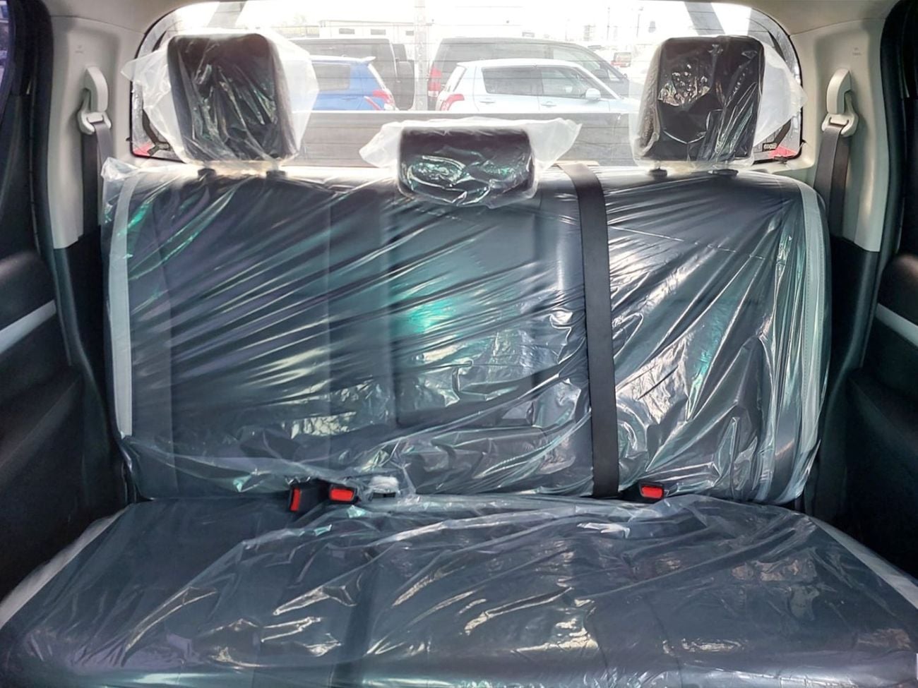 تويوتا هيلوكس GLX TOYOTA HILUX PICKUP RHD 2016 MODEL 2.8 L DIESEL AUTOMATIC(PM79021)