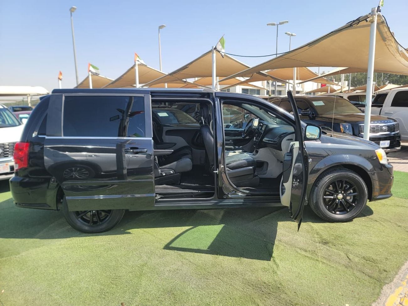 دودج جراند كارافان 2017 Dodge Grand Caravan