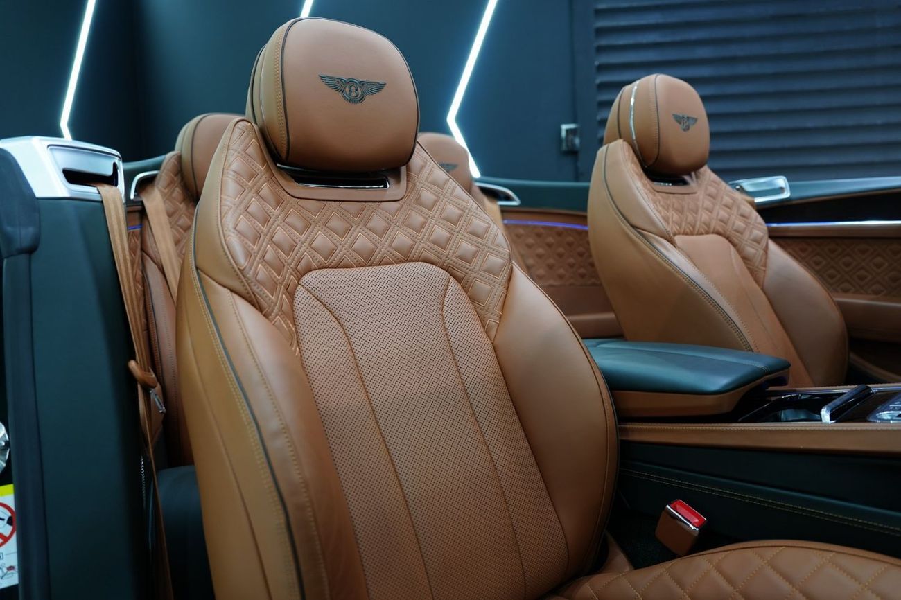 Bentley Continental GT 2022 Continental GTC V8, Carbon Interior, Rotating Display, Touring Specification, Dealer Warr + Ser