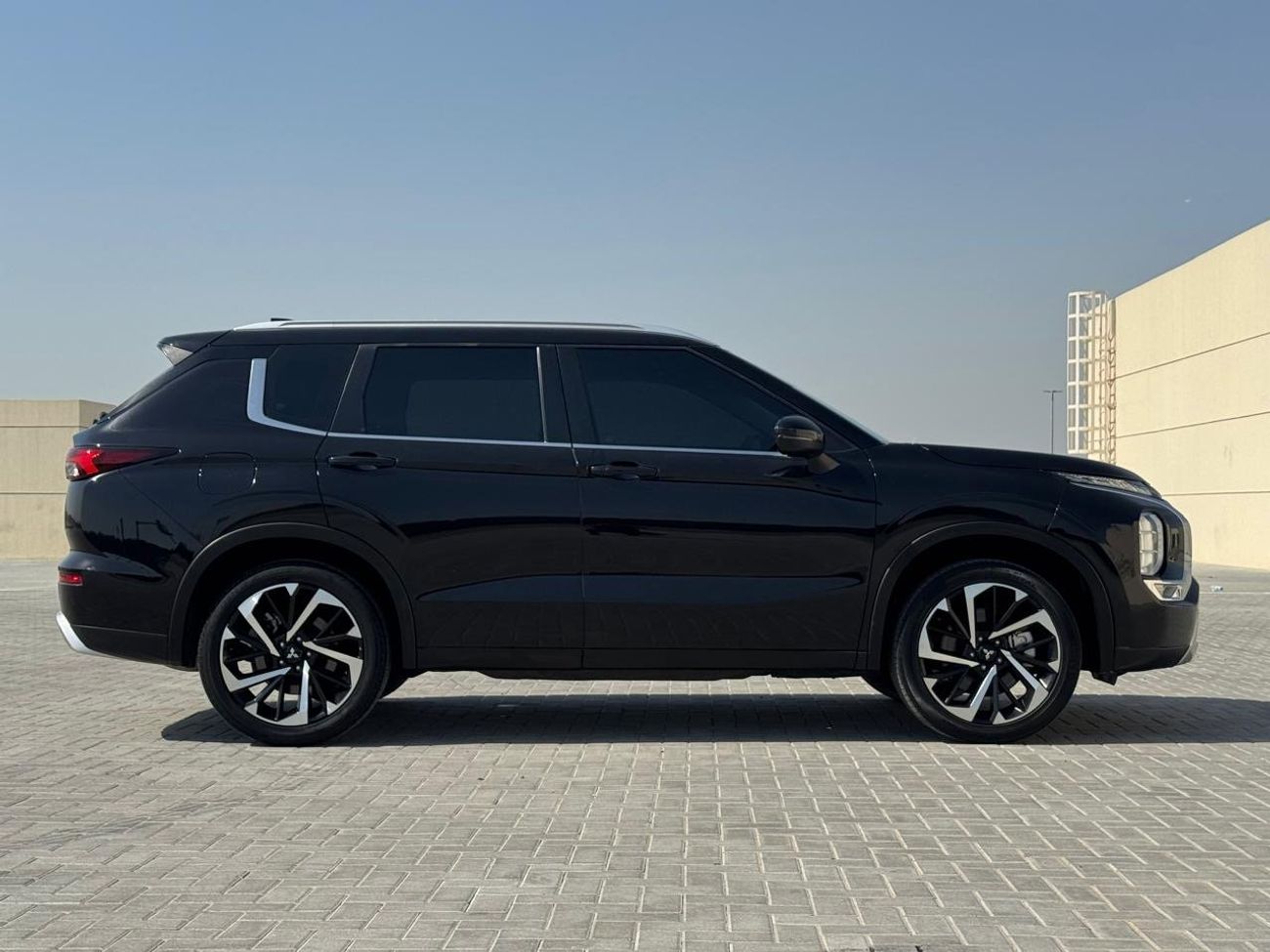 Mitsubishi Outlander Mitsubishi Outlander, 2025 GCC specs, full option