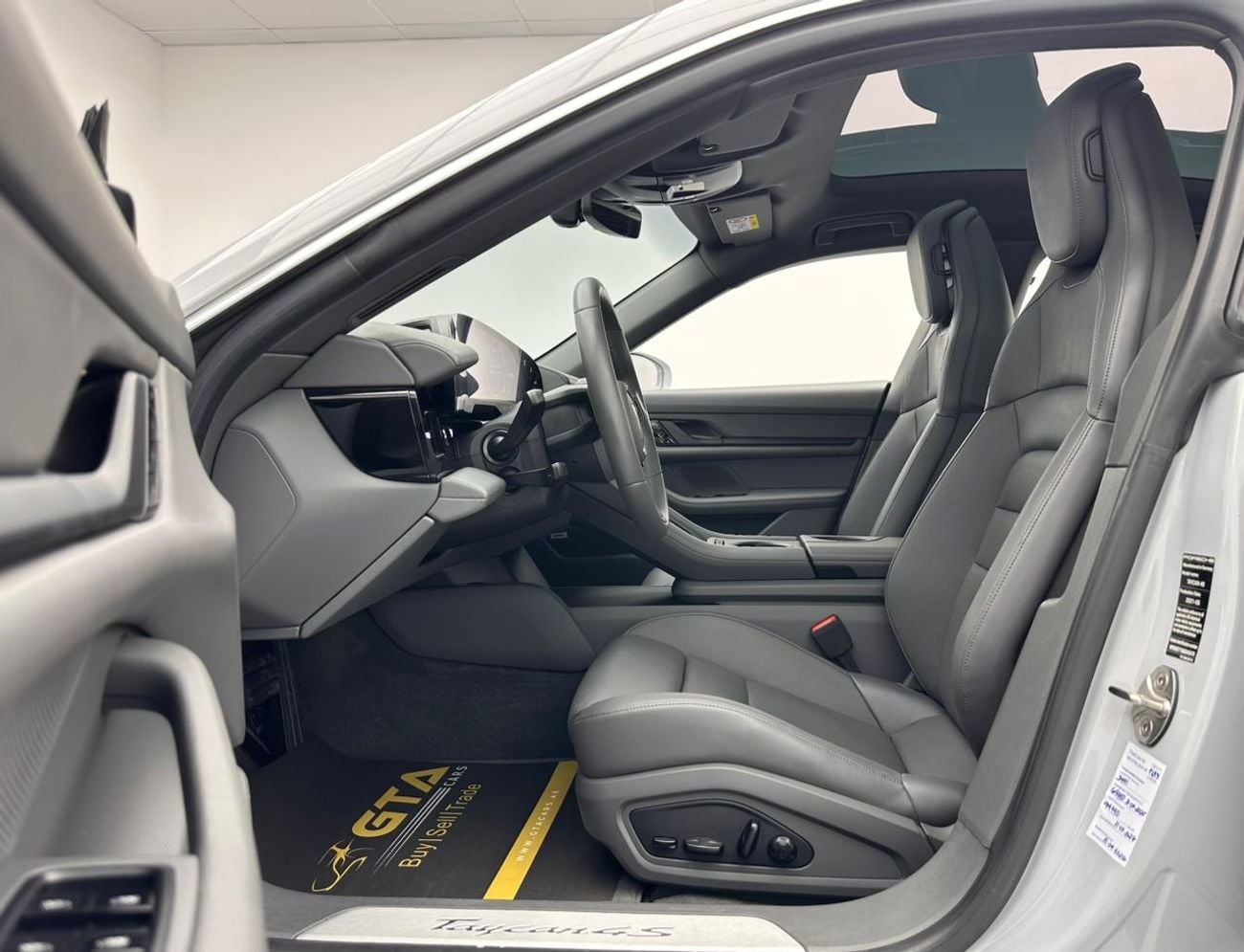 بورش تايكان 2021 Porsche Taycan 4S, 09/2026 Porsche Warranty, Porsche Full Service History, GCC