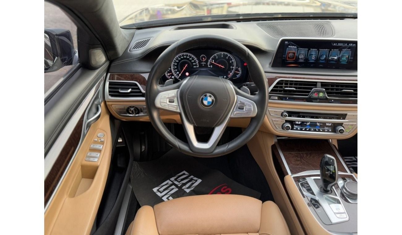 BMW 740Li Luxury 3.0L (335 HP) BMW 740Li / 2016 / GCC / Only 59,000KM / Full Option/ Free Accident/ 3 Keys
