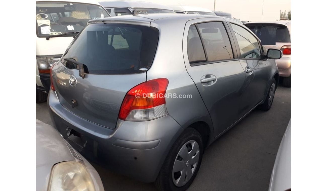 Toyota Vitz Toyota Vitz (Stock no PM 68 )