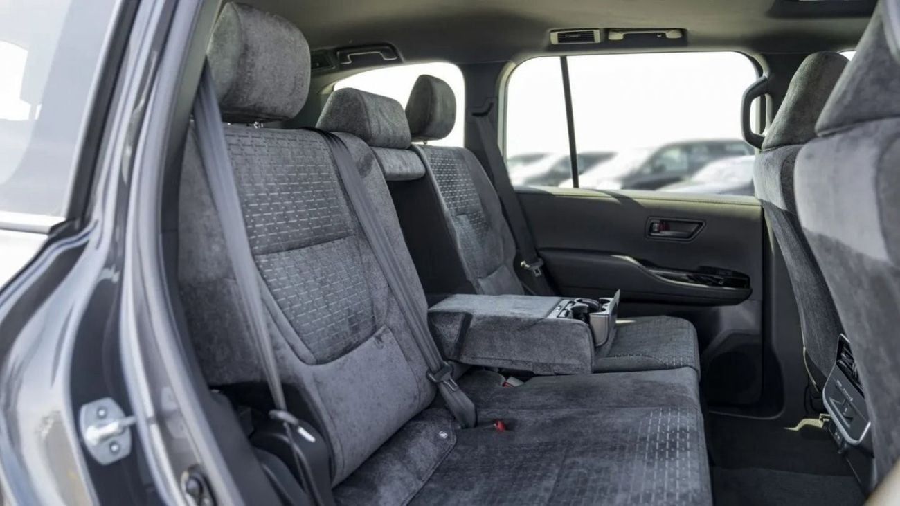 تويوتا لاند كروزر (LHD) TOYOTA LAND CRUISER LC300 GXR 4.0P AT MY2025– GREY