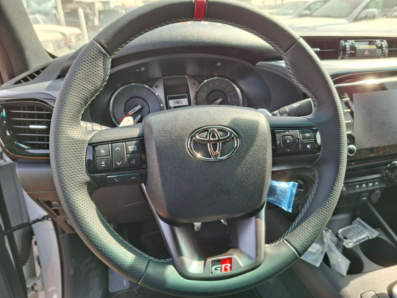 تويوتا هيلوكس GR Sport 4.0L