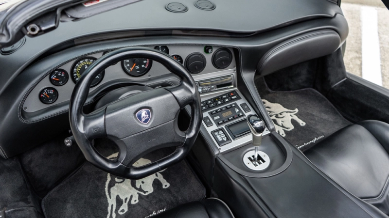 Lamborghini Diablo interior - Cockpit