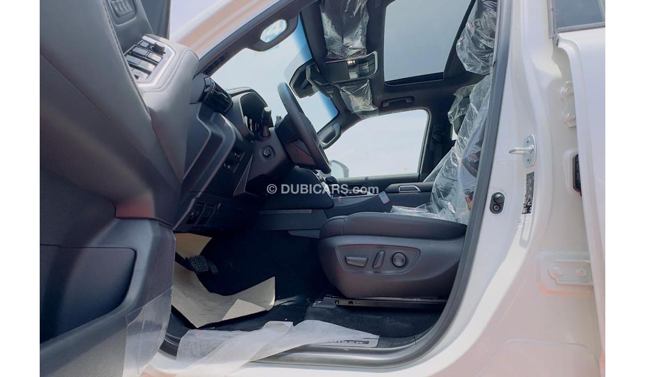 تويوتا لاند كروزر 300 3.3L - DSL - GRS - 5STR -23YM - WHT_BLK - EURO (LOCAL OFFER)