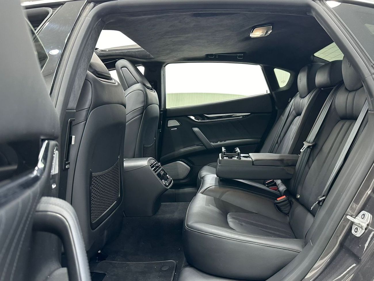 Maserati Quattroporte GT  2022 Maserati Quattroporte Special edition, Nov 2024 Dealer Warranty + Service Contract, GCC