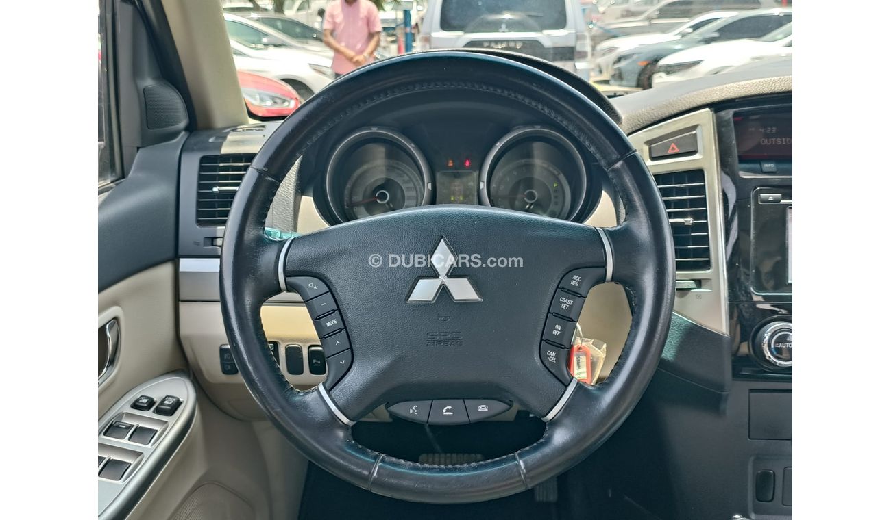 Mitsubishi Pajero // 889 AED Monthly //  SUNROOF / ELECTRIC / LEATHER SEAT LOT / FOP (LOT # 17282)