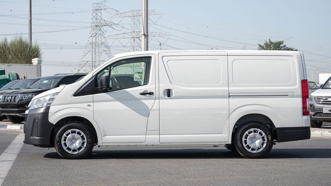 Toyota Hiace GL HIACE 2.8L STANDER MT 2024