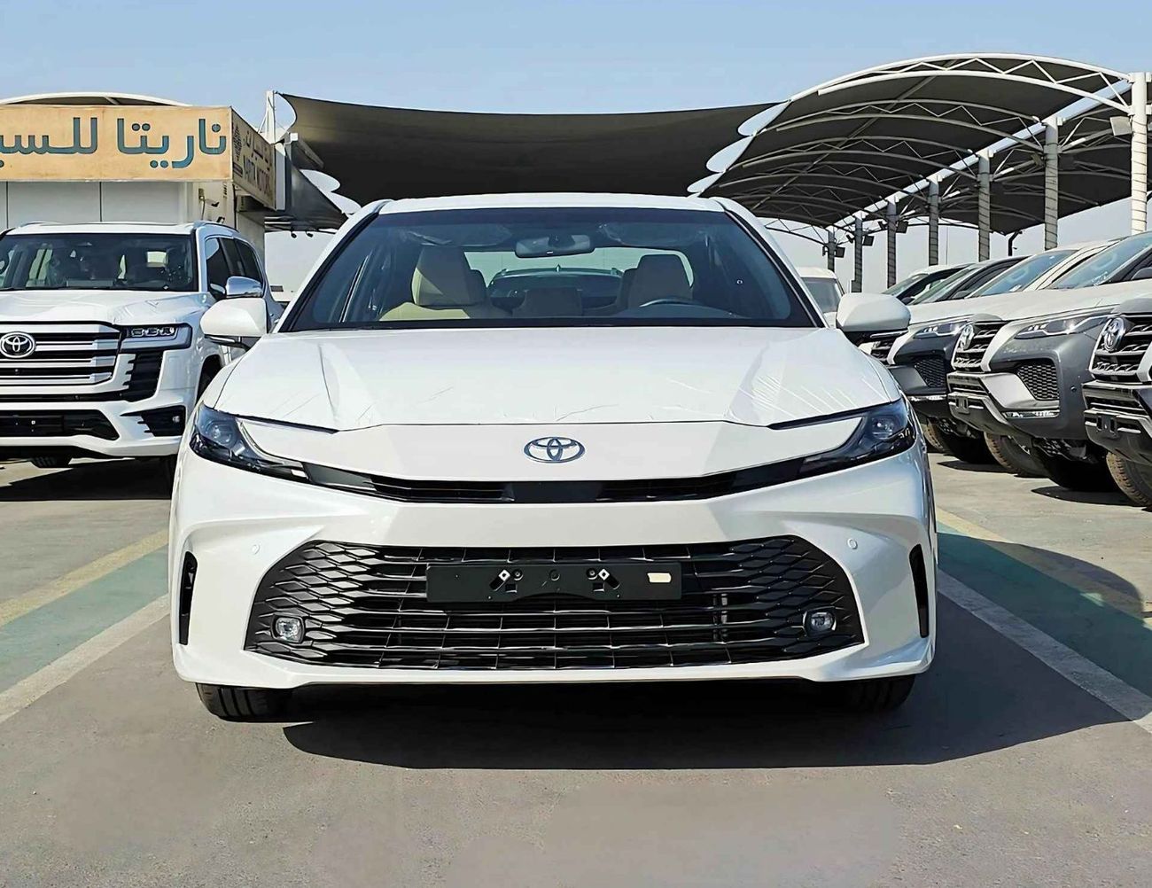 Toyota Camry BASIC / 2.5L PETROL / PUSH START / REAR A/C (CODE # 69064 )