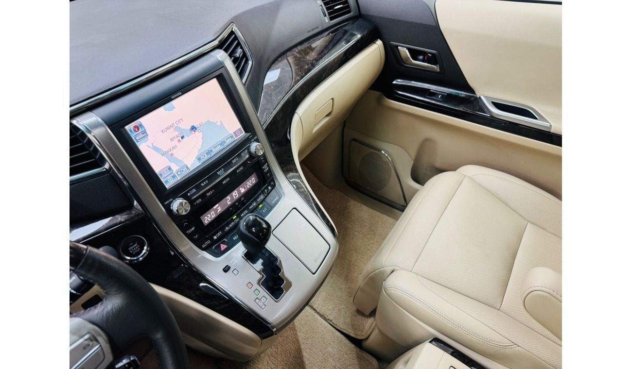 تويوتا ألفارد GCC .. FSH .. Original paint .. V6 .. Top Range .. VIP .