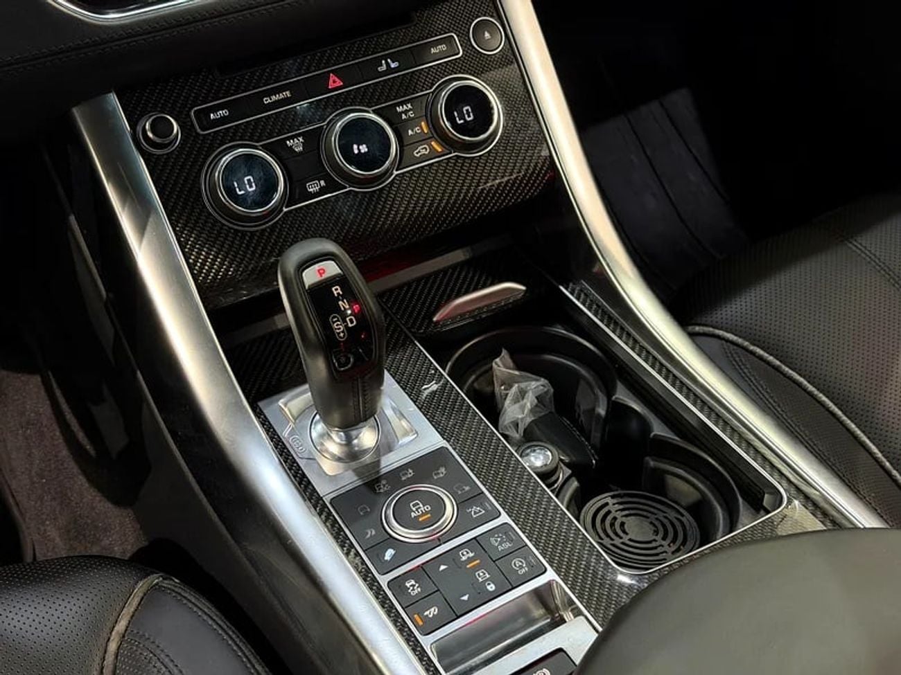 لاند روفر رينج روفر سبورت SVR 5.0L (550 HP) CLEAN TITLE V8 SUPERCHARGED FULLY ORIGINAL PAINT SVR LOW KM