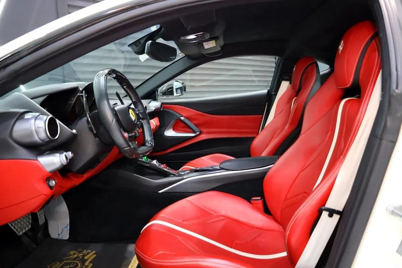 Ferrari 812 Superfast Passenger Display, Carbon Fiber Exterior/Interior, GCC Specs!!