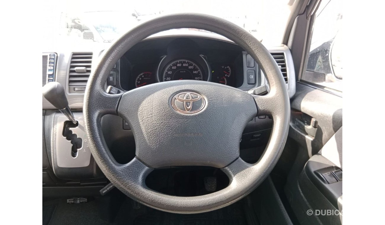 Toyota Hiace TOYOTA HIACE VAN RIGHT HAND DRIVE (PM1442)