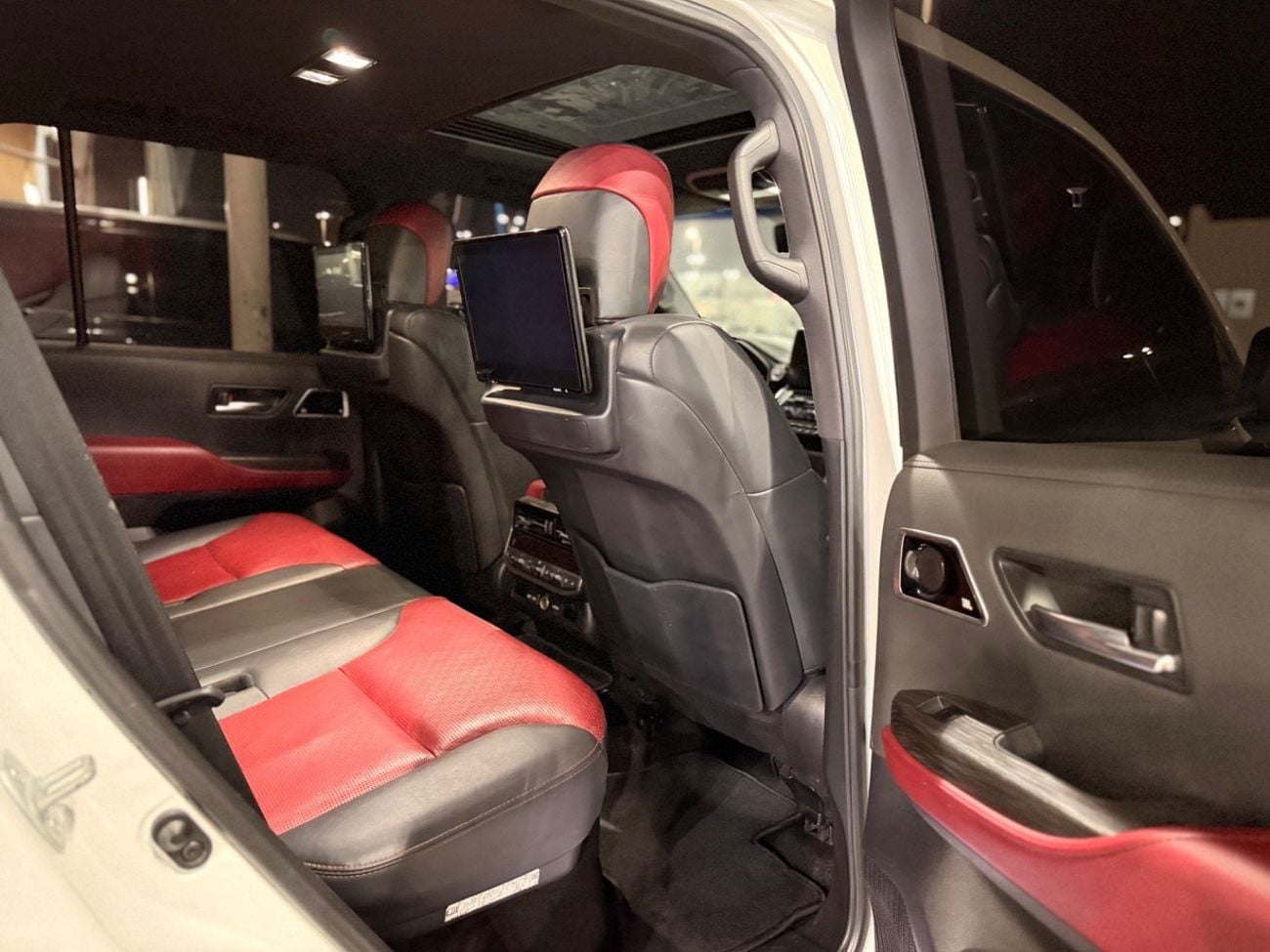 تويوتا لاند كروزر 3.5T GR-Sport