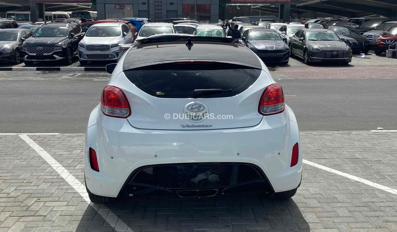 Hyundai Veloster Full option, free accident 1.6 V4