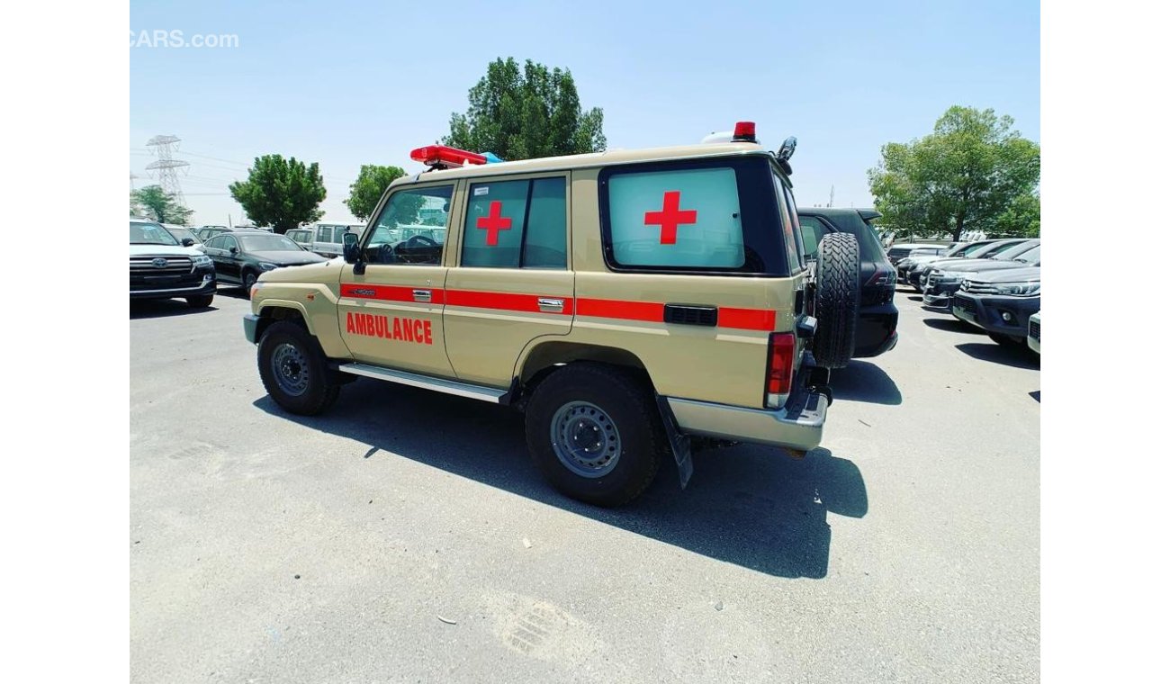 Toyota Land Cruiser VDJ76 M/T Basic Ambulance