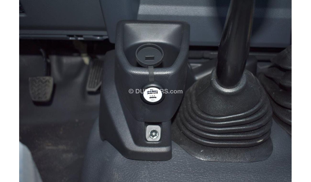 Toyota Land Cruiser 78 HARDTOP LONG WHEEL BASE V8 4.5L DSL 4WD 9 SEAT MT