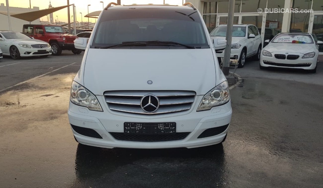 Mercedes-Benz Viano Mercedes benz viano model 2015 GCC car prefect condition full option panoramic roof leather seats ba