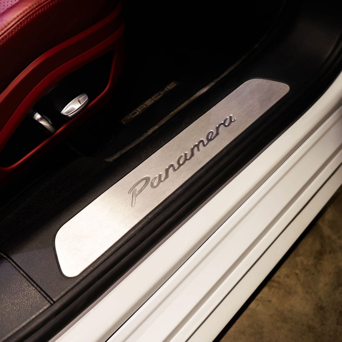 Porsche Panamera Std 3.0L (325 HP) 3,498 P.M • 0% Downpayment • Porsche Panamera • 1 Year Warranty