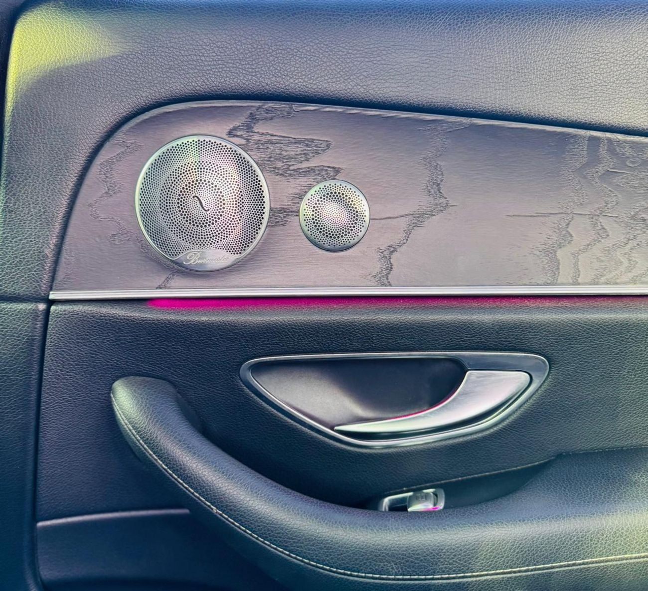 مرسيدس بنز E300