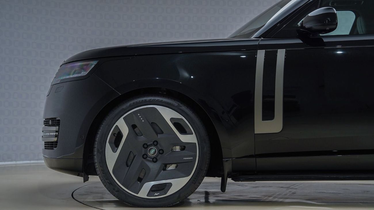 لاند روفر رينج روفر | AED 8,785 PM | Warranty Nov-2027 | GCC