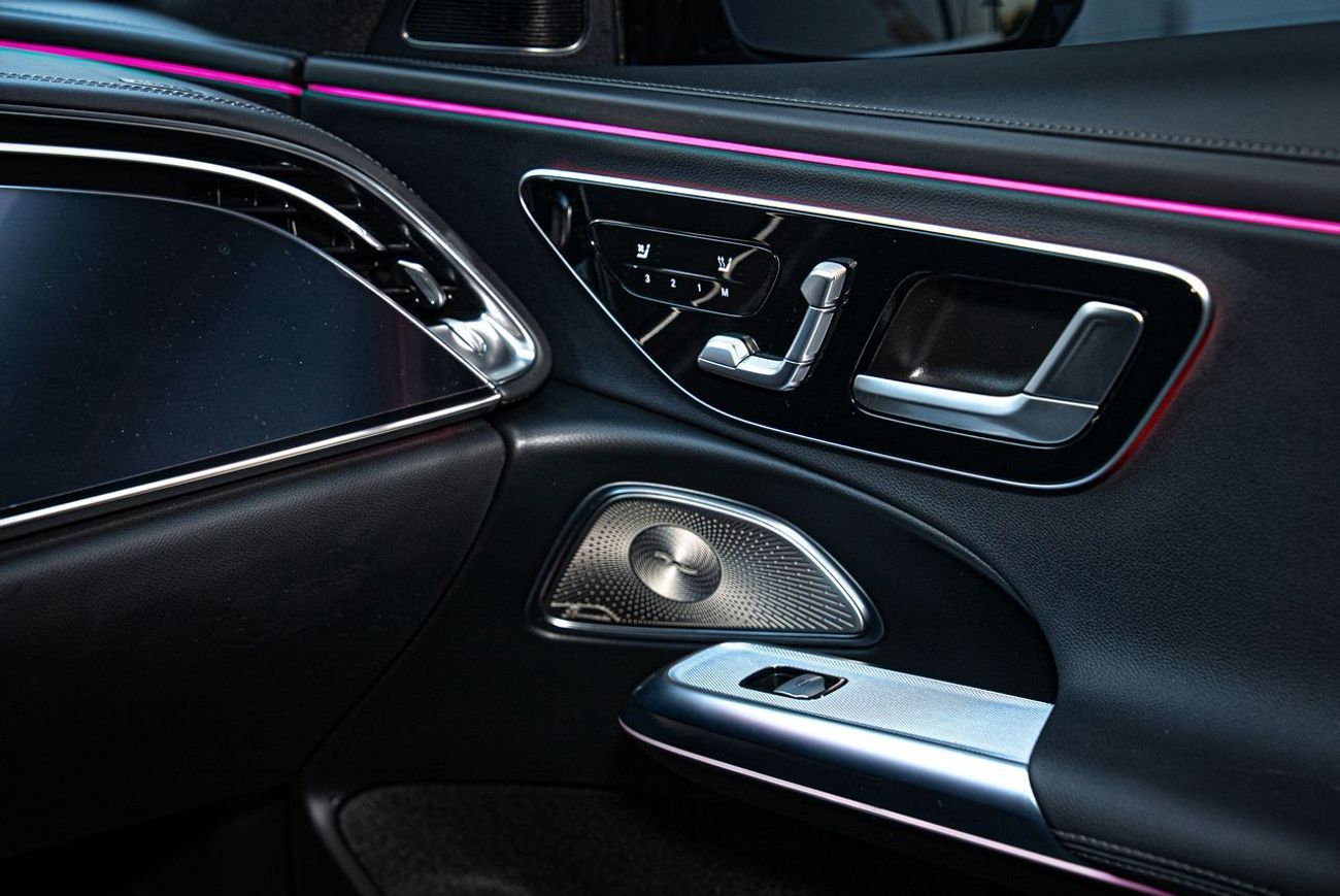 مرسيدس بنز E300