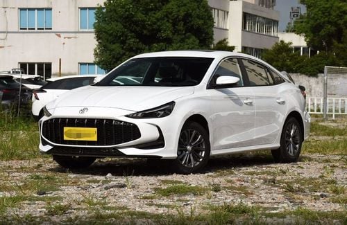 أم جي 5 MG5 2025 1.5L 129HP L4 Global Luxury Edition