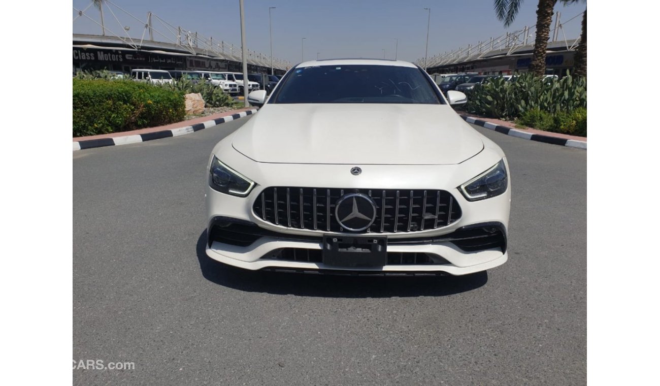 مرسيدس بنز AMG GT 43