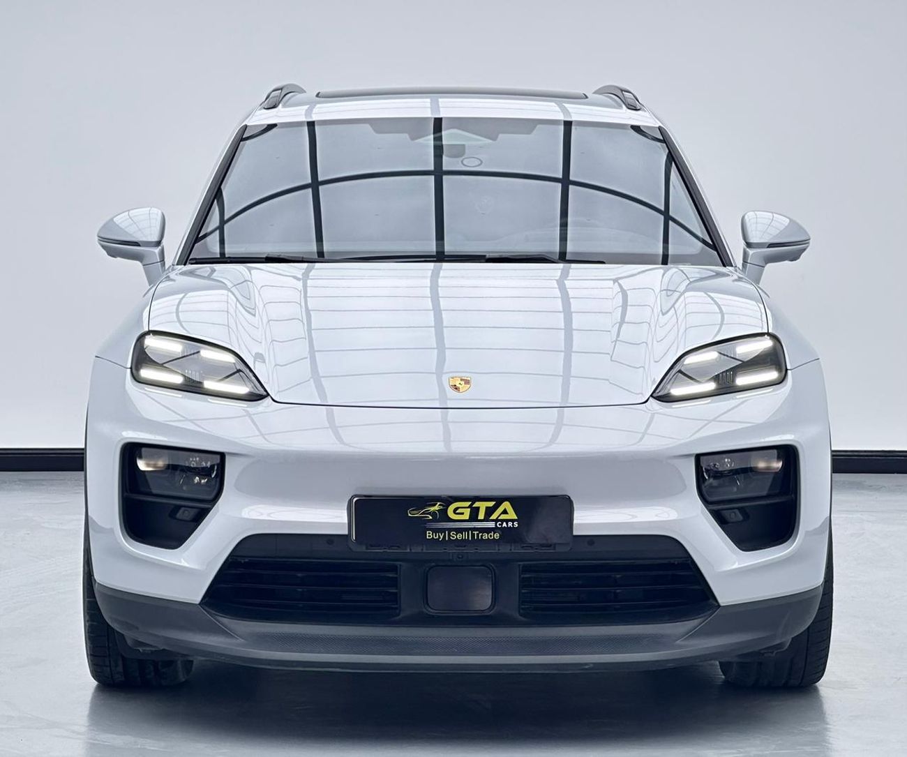 بورش ماكان 2024 Porsche Macan 4 EV, 06/2028 Porsche Warranty, Porsche Full Service History, GCC