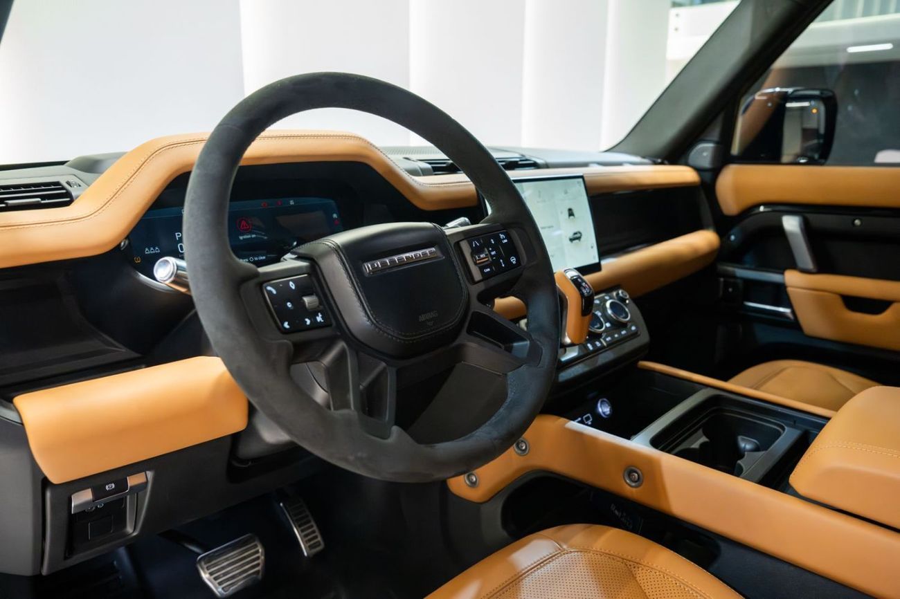 Land Rover Defender 90 P525 - 2022 | AL TAYER | SHORT-WHEEL BASE | V8 EDITION | UNDER WARRANTY | PERFECT CONDITION