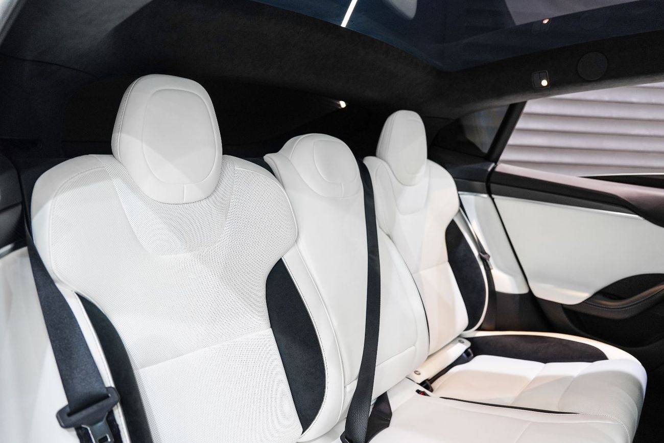 تسلا Model S Plaid (AWD) Carbon Fiber Interior | 1,020 HP!!