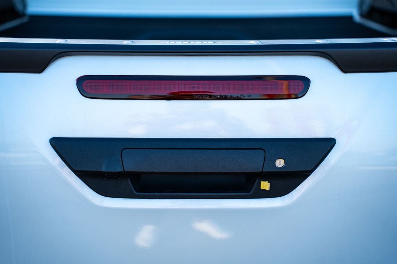 تويوتا هيلوكس Toyota Hilux GR Sport 4.0L V6 2026  4WD Automatic