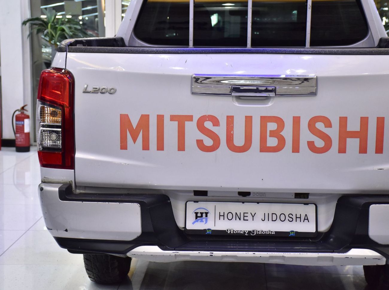 ميتسوبيشي L200 EXCELLENT DEAL for our Mitsubishi L200 4x4 ( 2020 Model ) in White Color GCC Specs