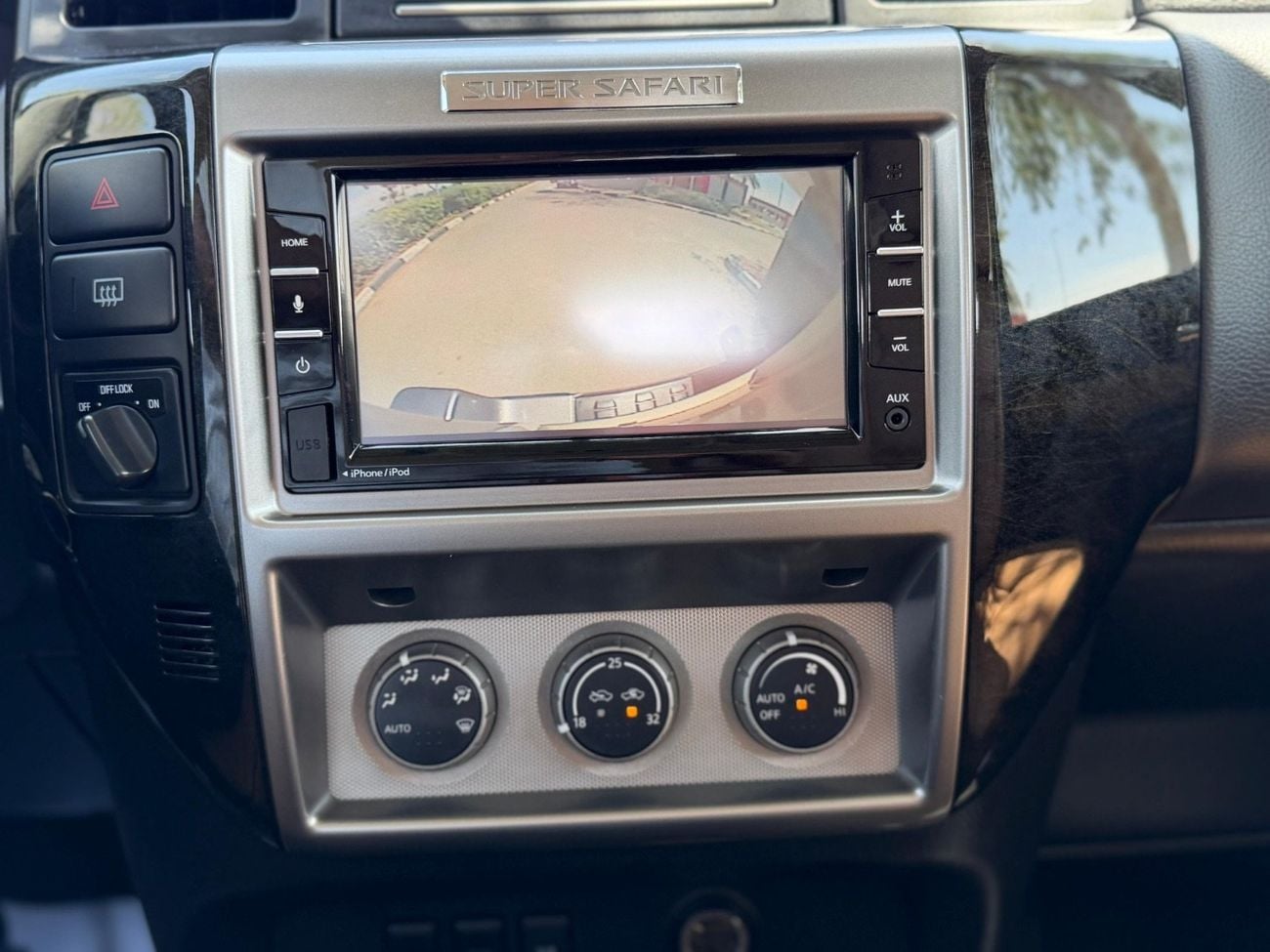 نيسان باترول سوبر سفاري