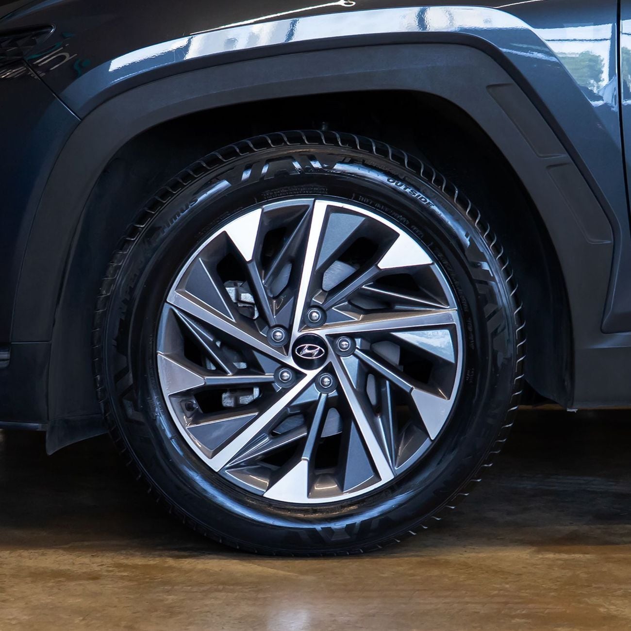 Hyundai Tucson AED 1,532 pm • 0% Downpayment • Hyundai Tucson  • Agency Warranty