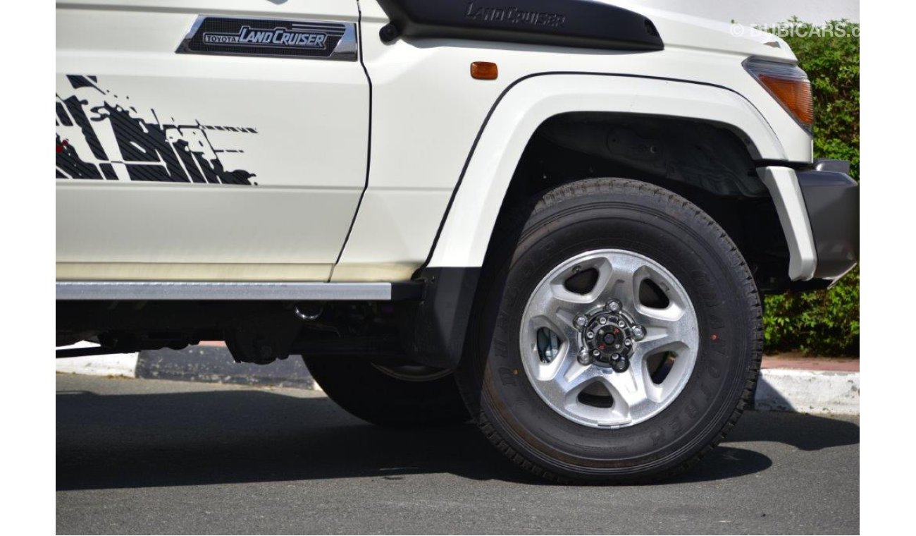 Toyota Land Cruiser 70 LX LIMITED V8 4.5L TD MT