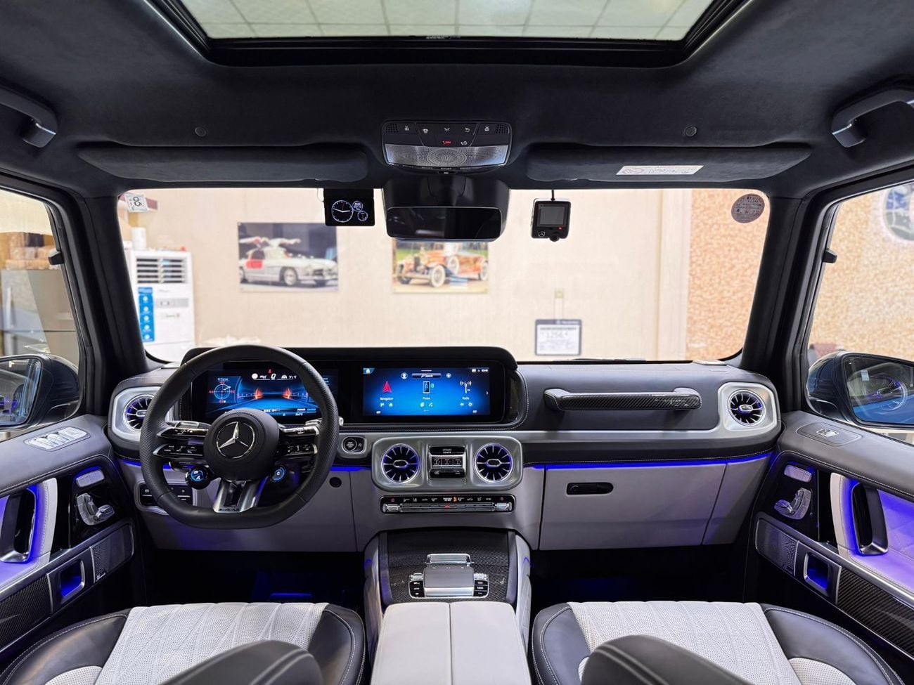 مرسيدس بنز G 63 AMG G 63 AMG DOUBLE NIGHT PACKAGE,  CARBON FIBER EDITION