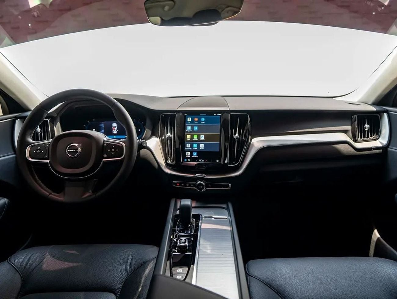 Volvo XC60 ESSENTIAL Volvo XC60 2024